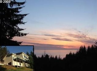 95890 Sundown Dr, Brookings, OR 97415