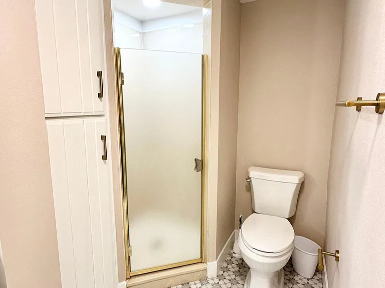 2865 Olive Dr — Photo 14