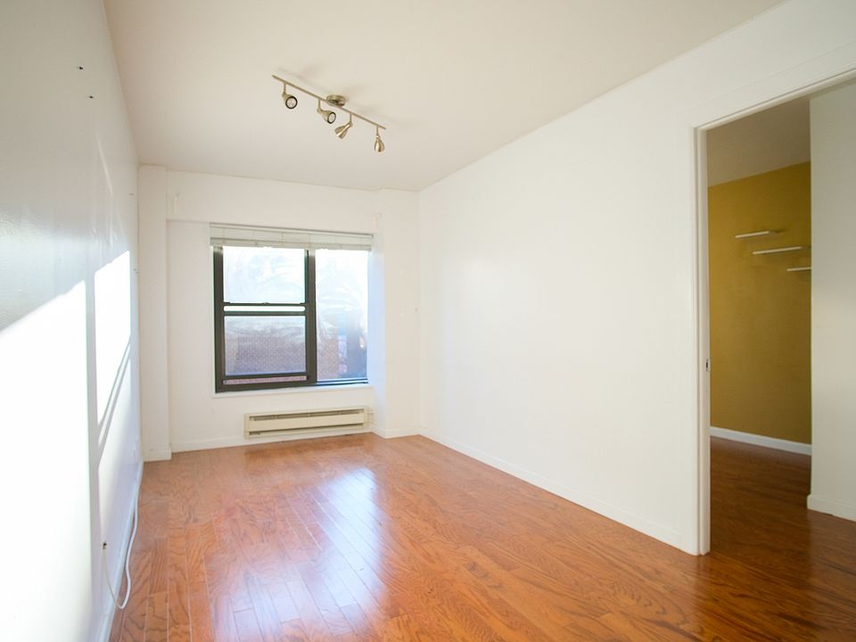 1st image of 301 W 130th St #D4