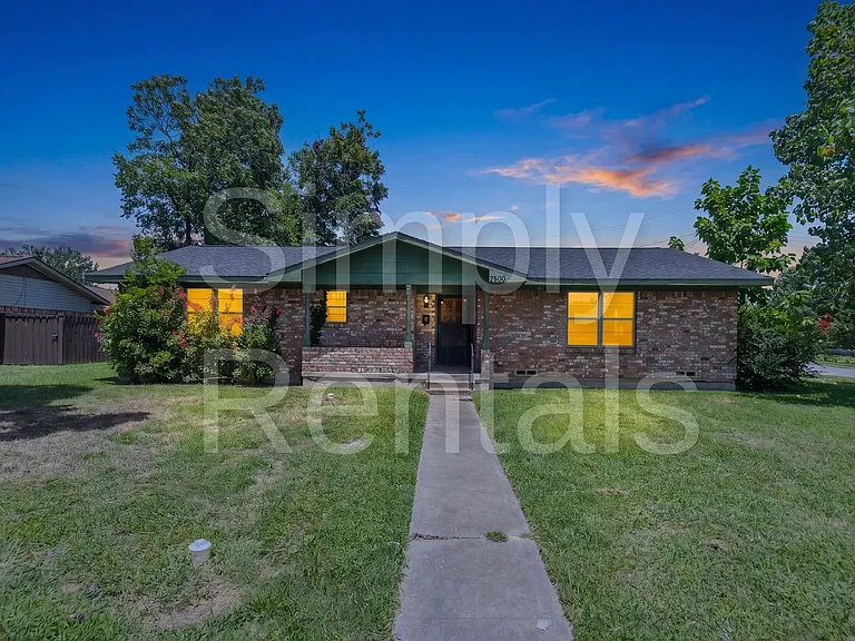 3500 Nashville Ave — Photo 5