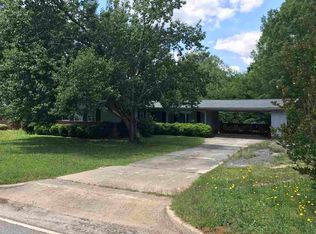 821 Ross St, Perry, GA 31069