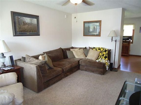 2nd image of 113 W Laura Ln