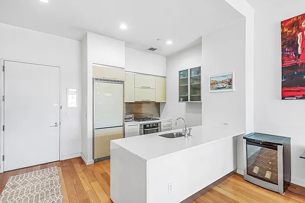 Sold by Modern Spaces | media 3