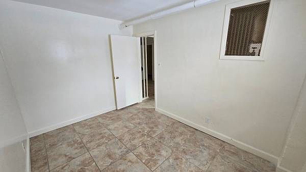 bedroom fits Queen bed