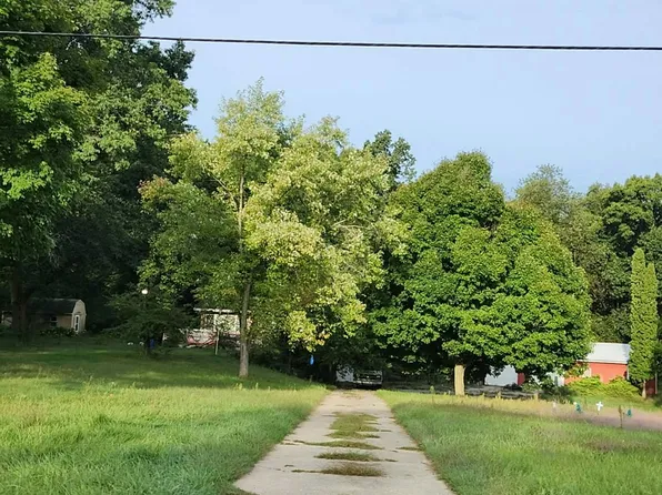 8273 N State Rd, Orleans, MI 48865