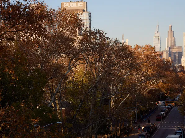 84 Forsyth Street image 10 of 11