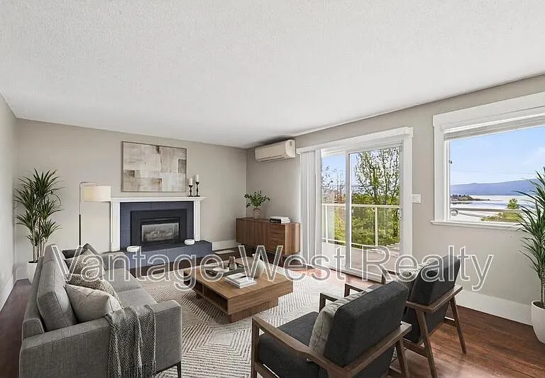 3940 Angus Dr — Photo 6