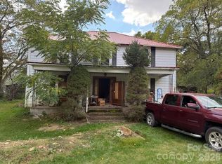 166 Old Helton School Rd, Lansing, NC 28643