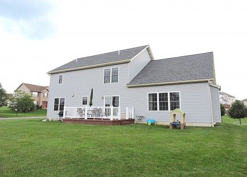 2nd image of 2354 Magnolia Cir