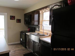 330 S Maple St, Monticello, IA 52310