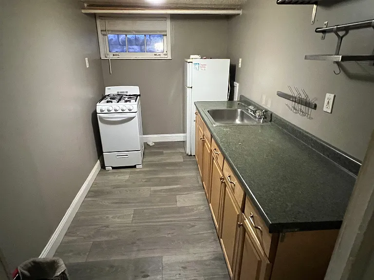 1521 Hubbard St #2 — Photo 4