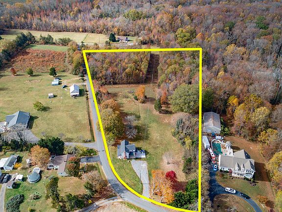 3rd image of 120 Lorenzo Dr
