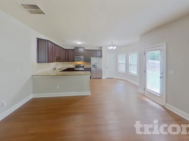 217 Adeline Ln — Photo 2