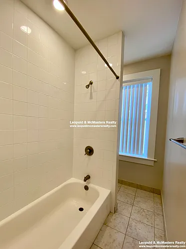18 Short St #5 Photo 1