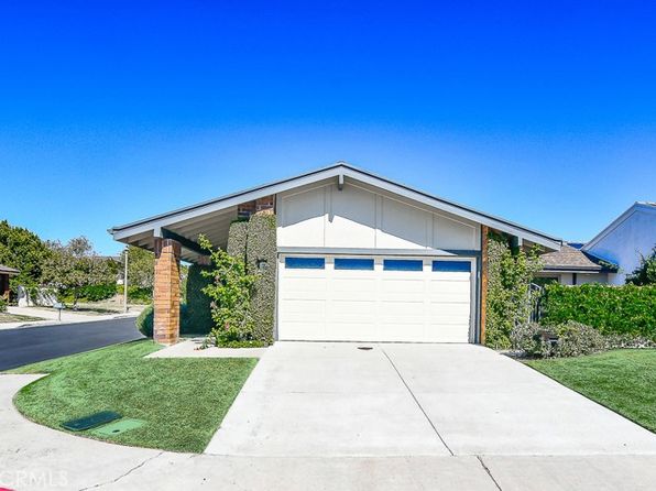 2 Sandbar Dr