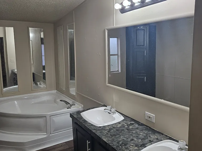 14 Emmanuel Ln — Photo 10