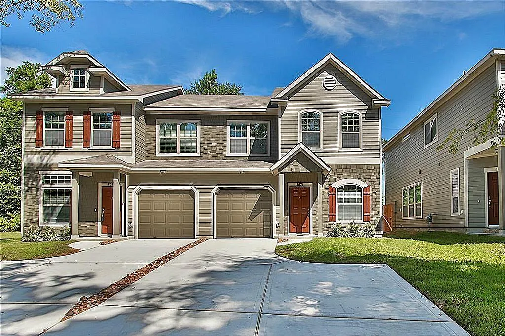 3 bed, 2.5 bath, 1739 sqft, $1,649 — Photo 1