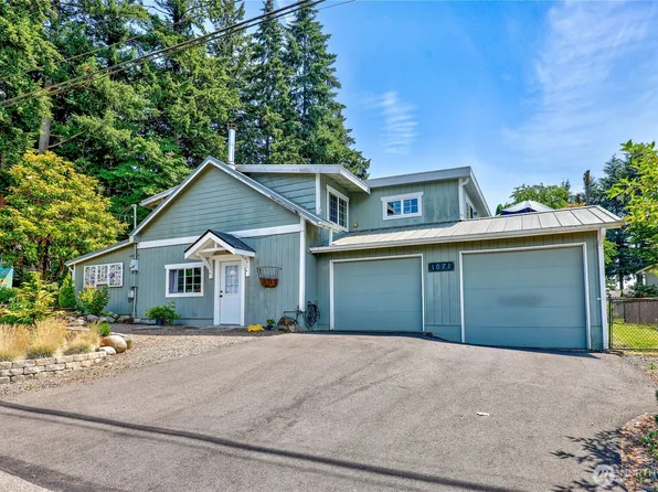 1071 Swanson Way NE, Poulsbo, WA 98370