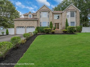 5 Tamara Ct, Lakewood, NJ