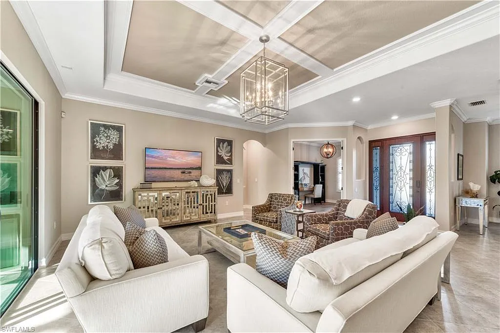 3 bed, 2.5 bath, 2392 sqft, $15,000 — Photo 3