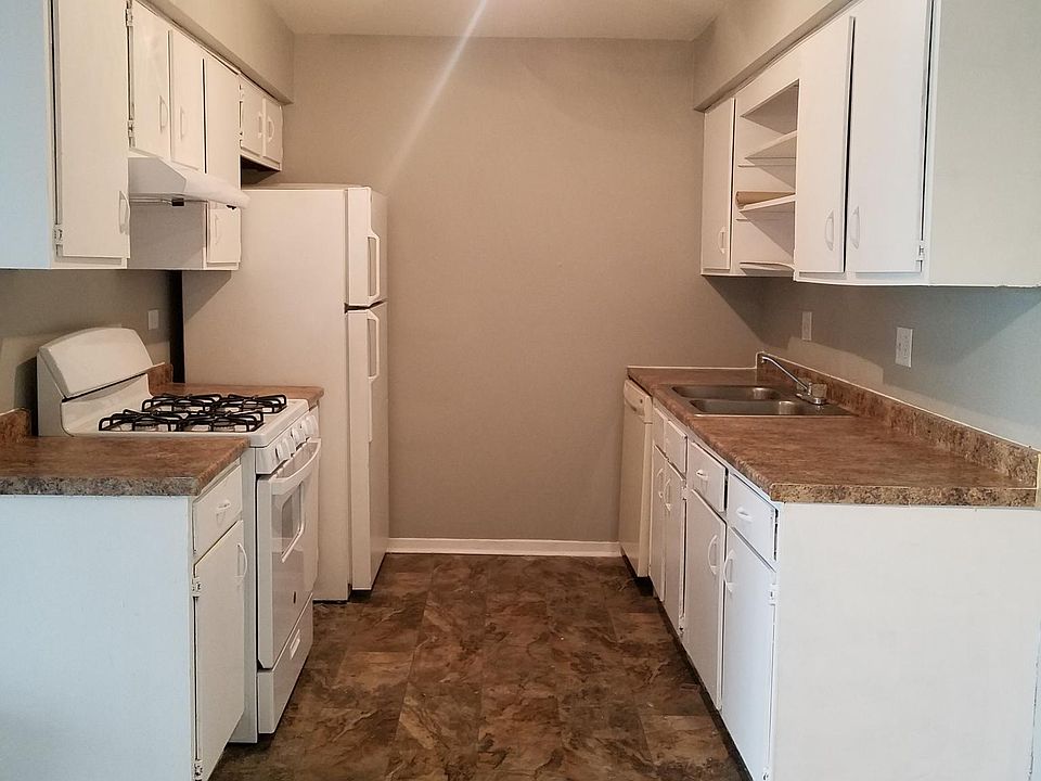 1st image of 409 Kiowa Dr 102 #102