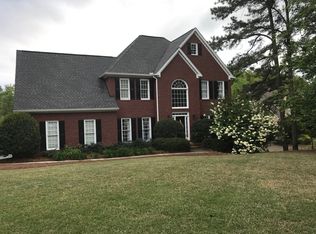 735 Oakhaven Dr, Roswell, GA 30075