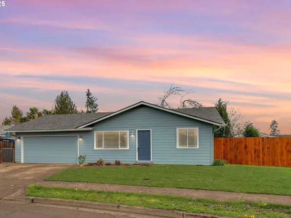 401 49th Loop, Springfield, OR 97478