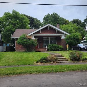 271 Fenway Dr, Syracuse, NY, 13224