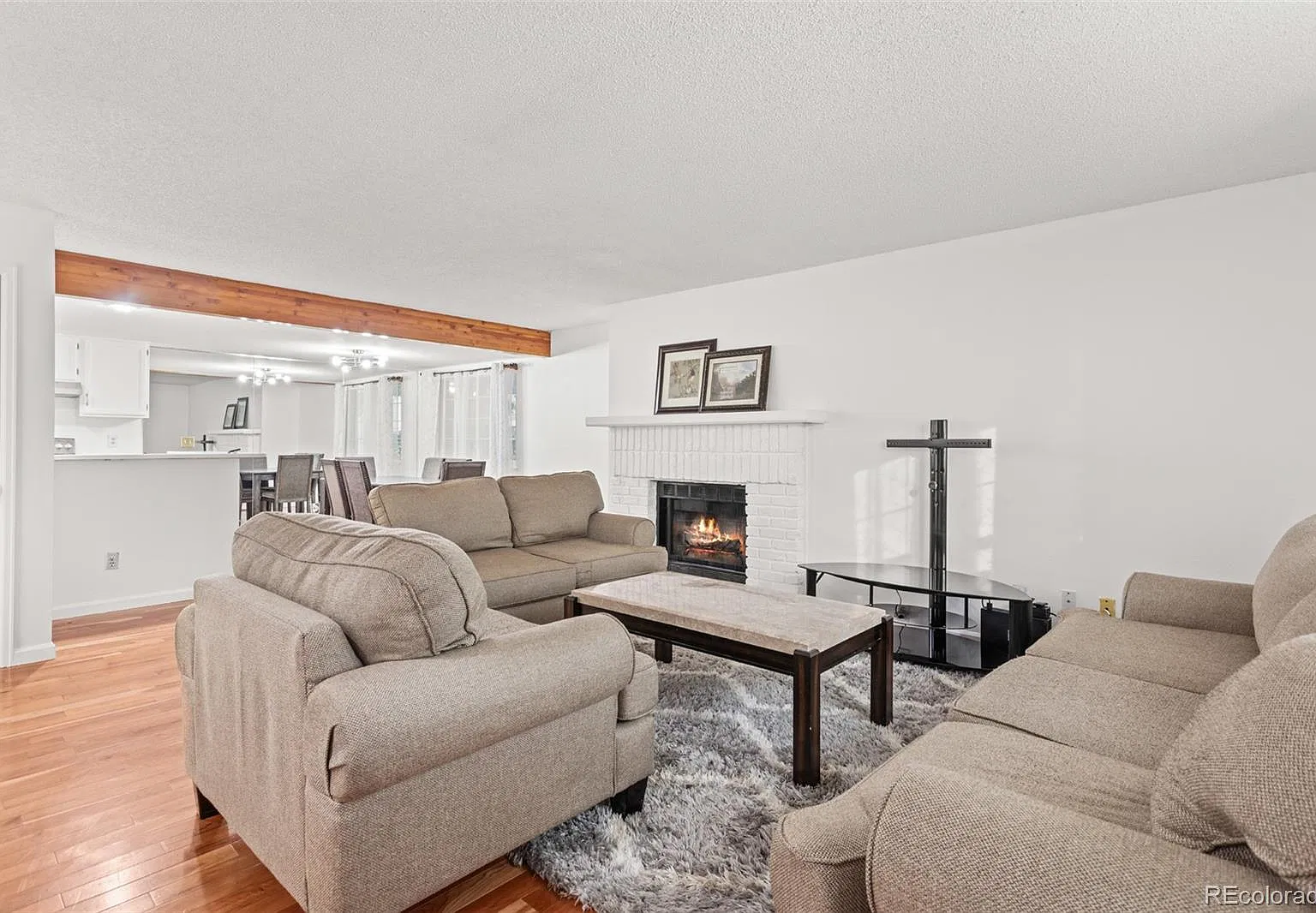 3 bed, 2.5 bath, 1537 sqft, $2,600 — Photo 2