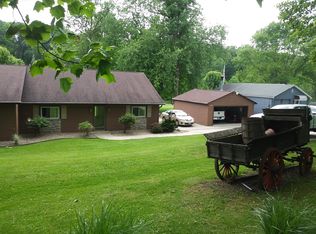 163 Riverside Dr, Munroe Falls, OH 44262