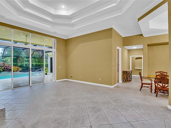 4th image of 104 Hidden Oak Dr