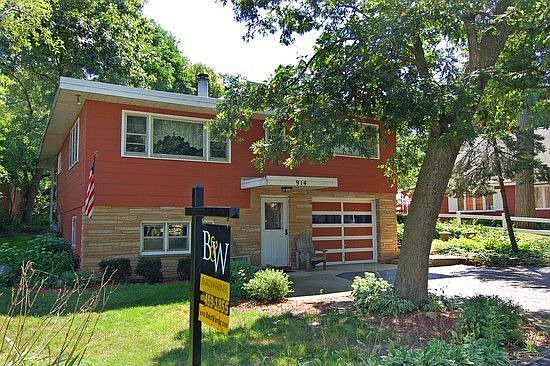 Wide driveway for additional storage