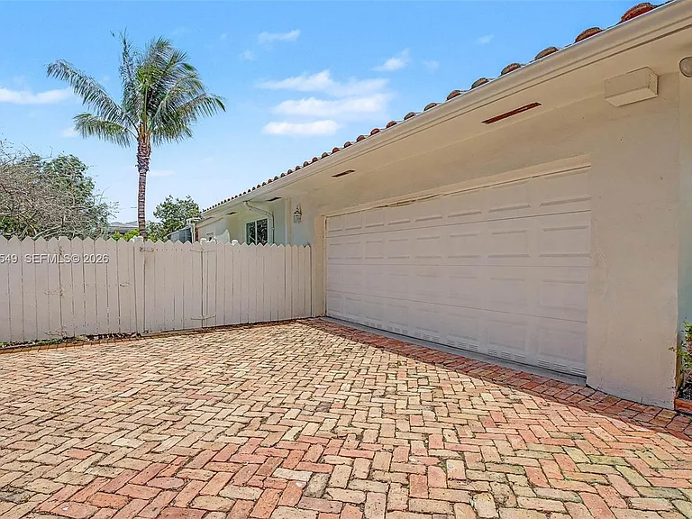 7230 SW 104th St — Photo 30