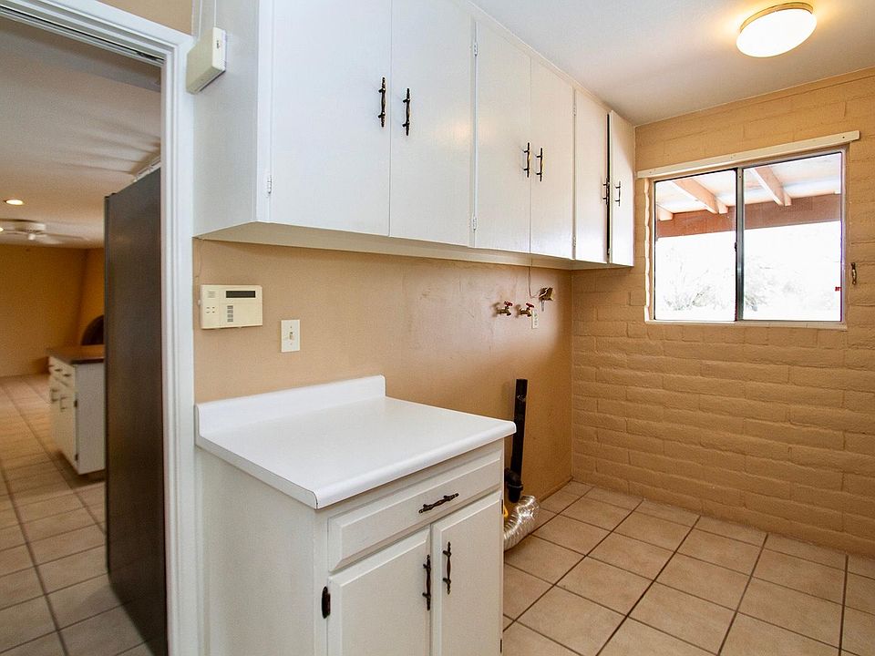 1st image of 6612 N Casas Adobes Dr