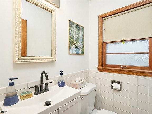 5th image of 341 Lookout Ave