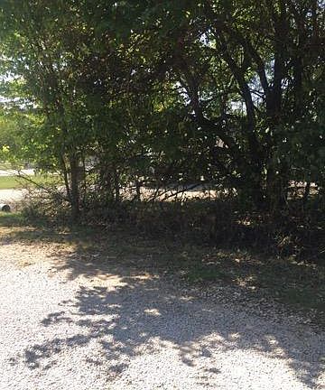 3rd image of 5 Driftwood Ln