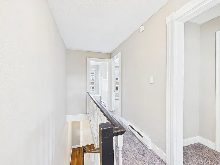 207 Wellford St — Photo 8