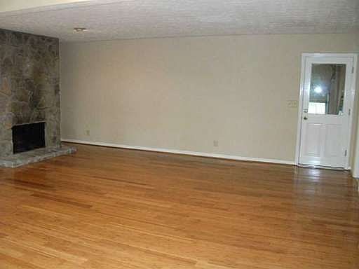 4th image of 2090 Argyle Dr SE