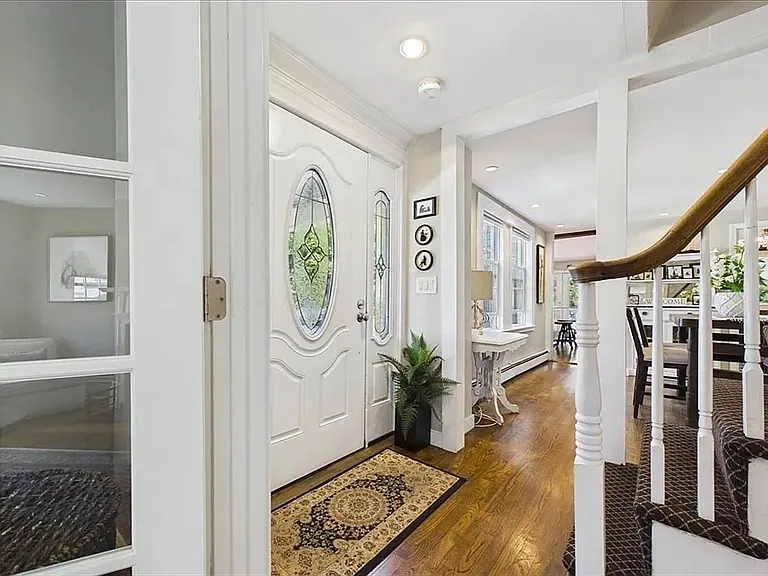 74 Park Ave #74 — Photo 2