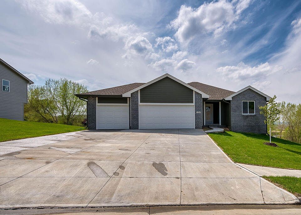 1st image of 1324 Copper Mountian Dr
