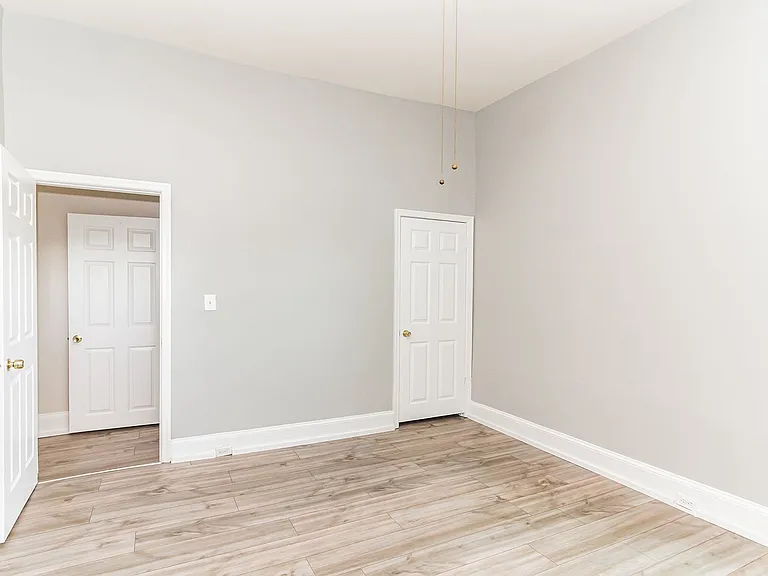 2227 Linden Ave — Photo 28