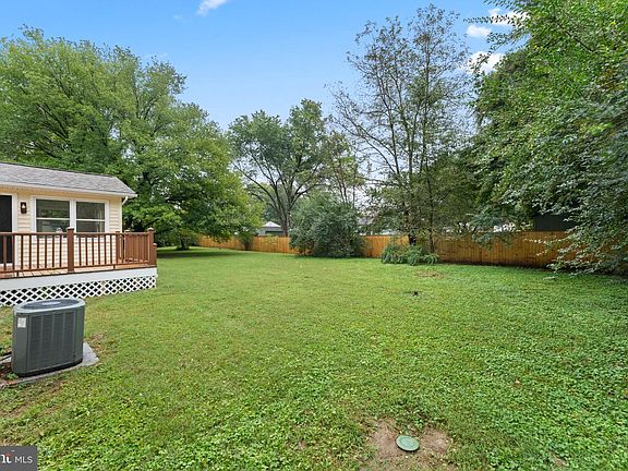 5th image of 4413 Chesapeake Pl