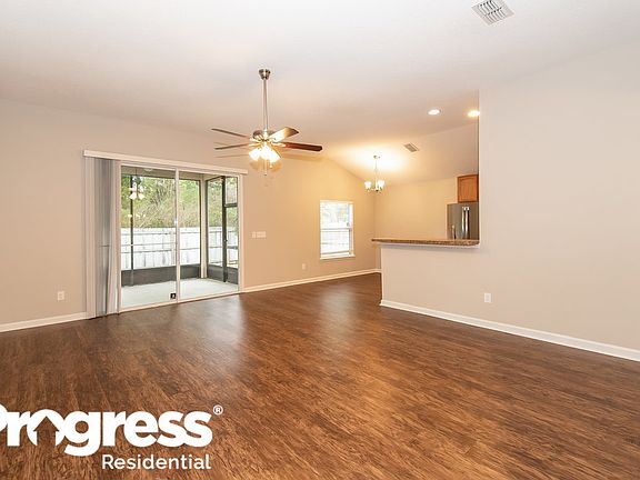 2nd image of 579 Arborwood Dr
