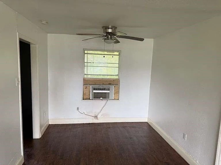 6403 Beekman Rd — Photo 11