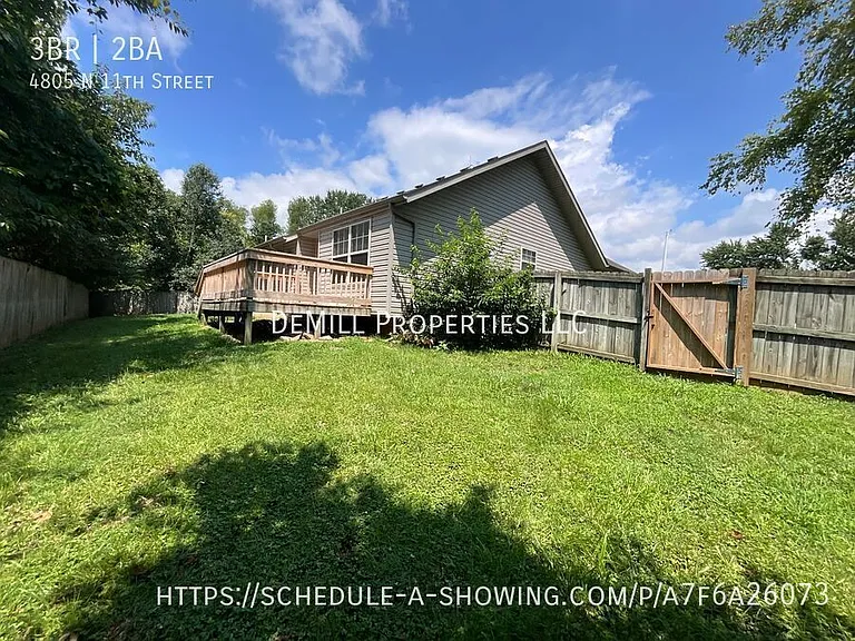 4805 N 11th St — Photo 22
