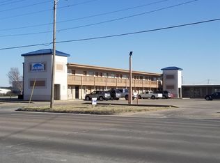 1502 E Fulton St, Garden City, KS 67846