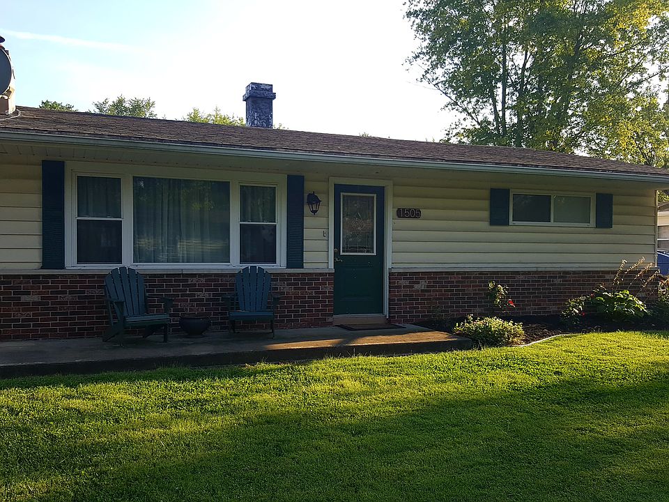 1st image of 1505 W Royale Dr