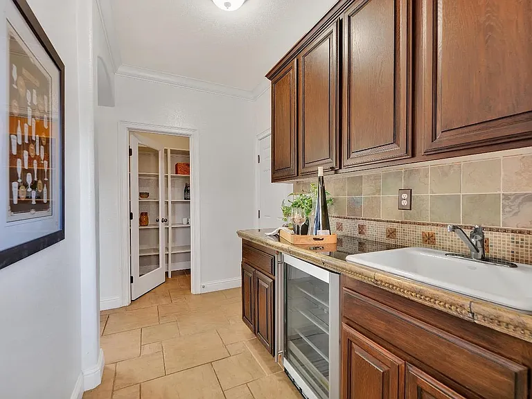 109 Palomares Ct — Photo 33
