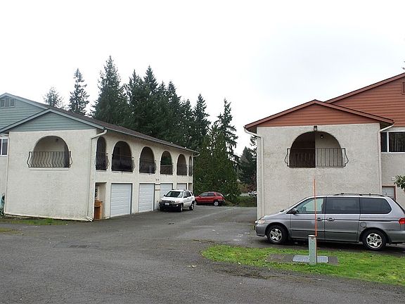 2nd image of 6117 Glen Mary Ln SE