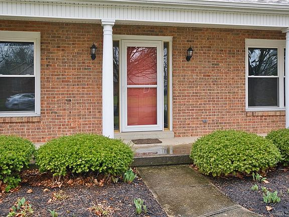 2nd image of 2720 Broken Woods Dr